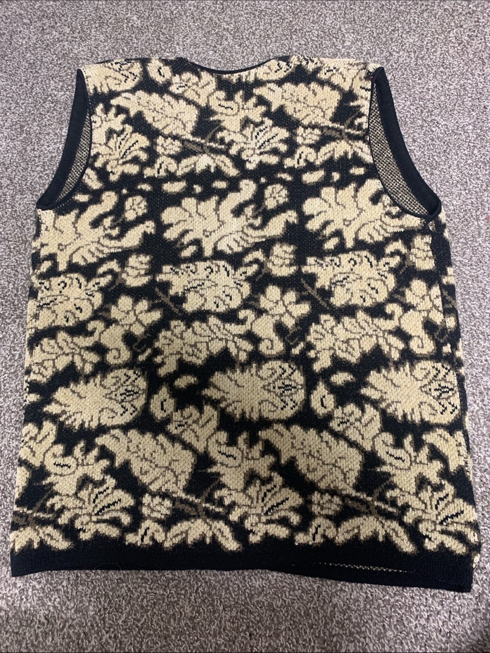 Vest - Picture 2 of 3
